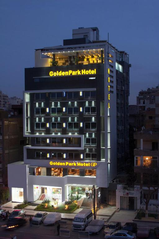 Golden Park Hotel 
